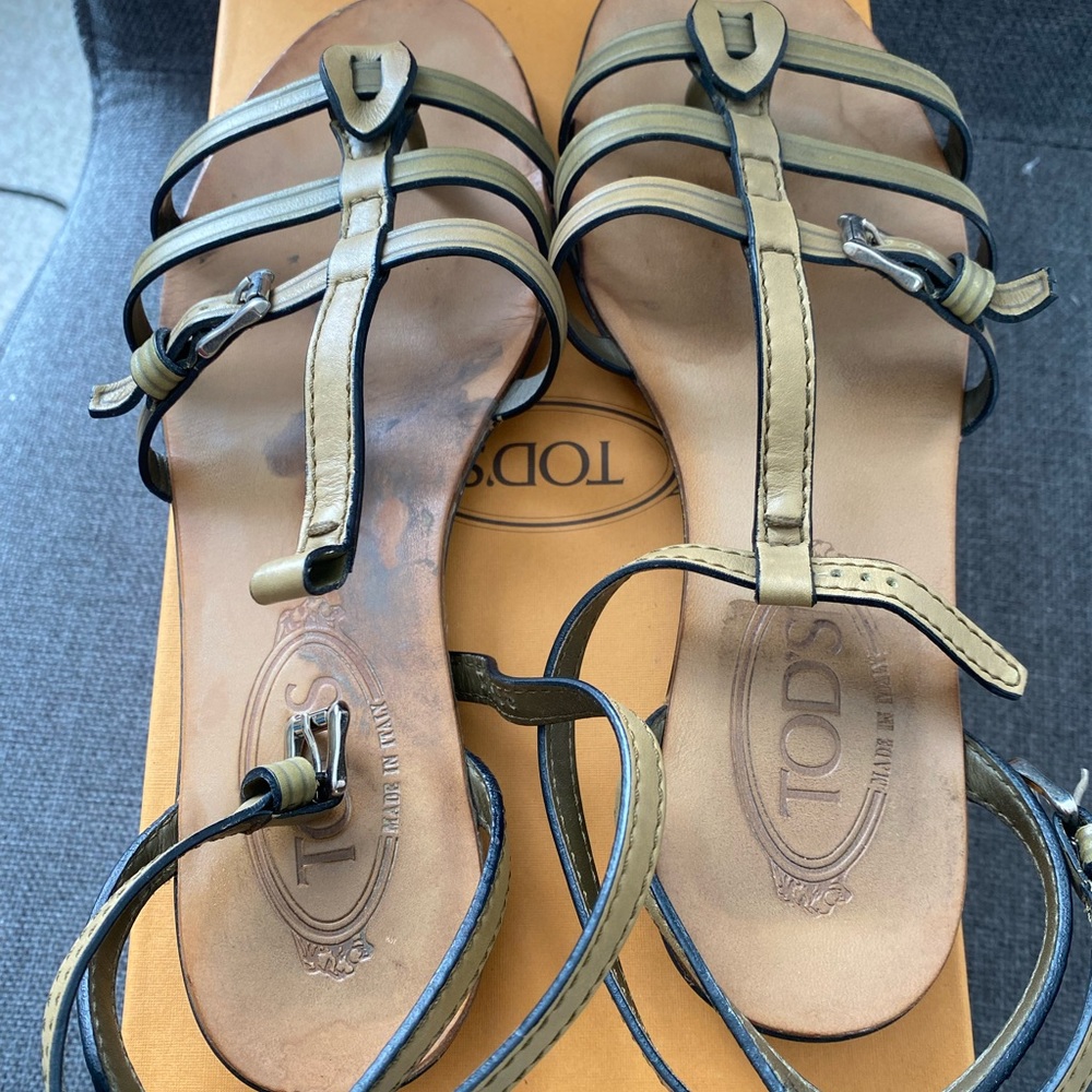 Tods Leather Sandal Size 7